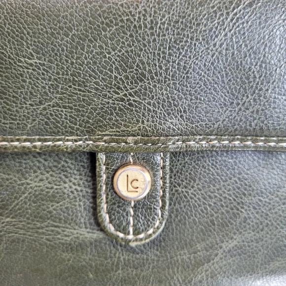 Liz Claiborne Green Faux Leather Trifold Front Snap Button Wallet - Picture 3 of 14